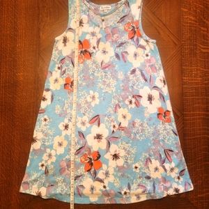 Girls dress size M